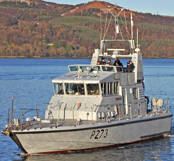 HMS-Pursuer-w