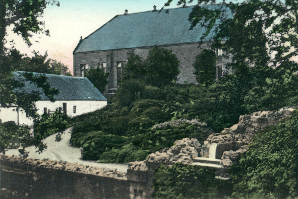Victoria-Hall-rear-w