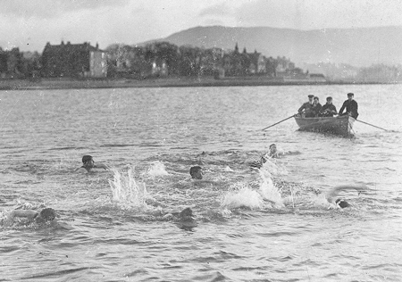 New-Year-swim