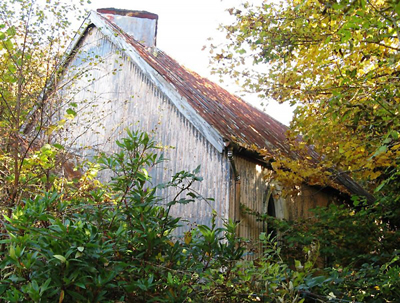 Tin-hut-empty-w