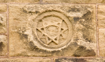 vic-hall-engraving